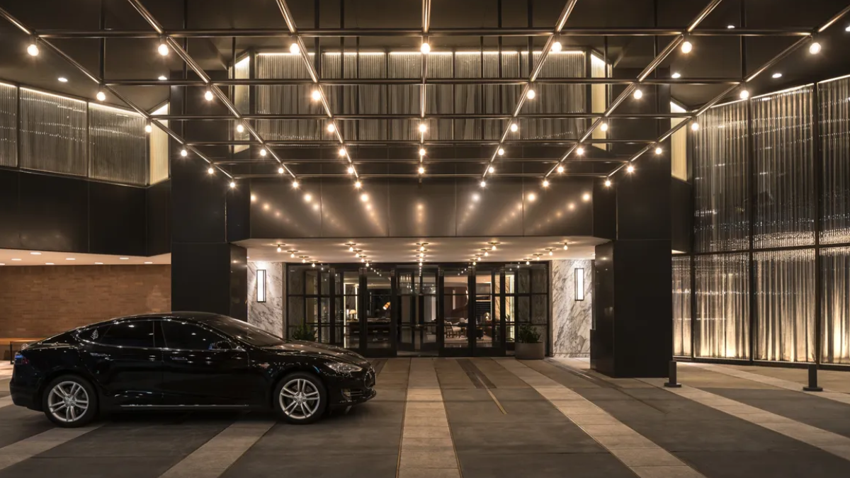 Four Seasons Houston Airport Shuttle: Premium Private Transfers